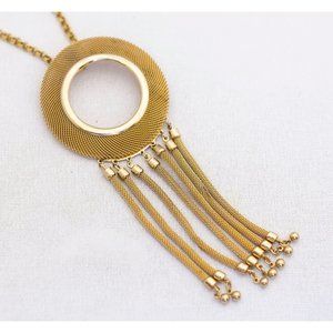 Vintage Gold Tone Chain Ring Elegant Tassel Necklace 18 inch - A22